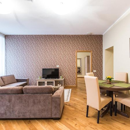 Riga Lux Apartments - Ernesta, Free Parking 外观 照片